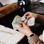 Who is eligible to apply for online loans with bad credit?